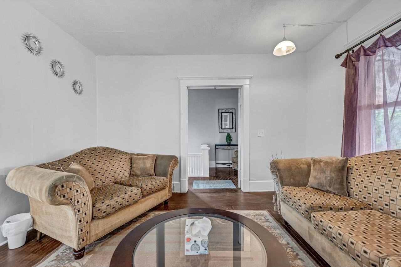 Renovated Main Floor Large 3 Bed House Villa Buffalo Exterior foto